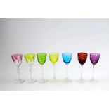 7 farbige Weinrömer Farbloses Kristallglas mit verschiedenfarbigen Überfängen in die Überfänge