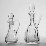 2 Kristallkaraffen Farbloses Glas, H.: 24 und 18 cm,