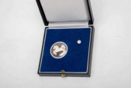 Verdienst-Medaille 999er Silber. Für Verdienste um den Nächsten, Schauseite mit Niedersachsenroß und