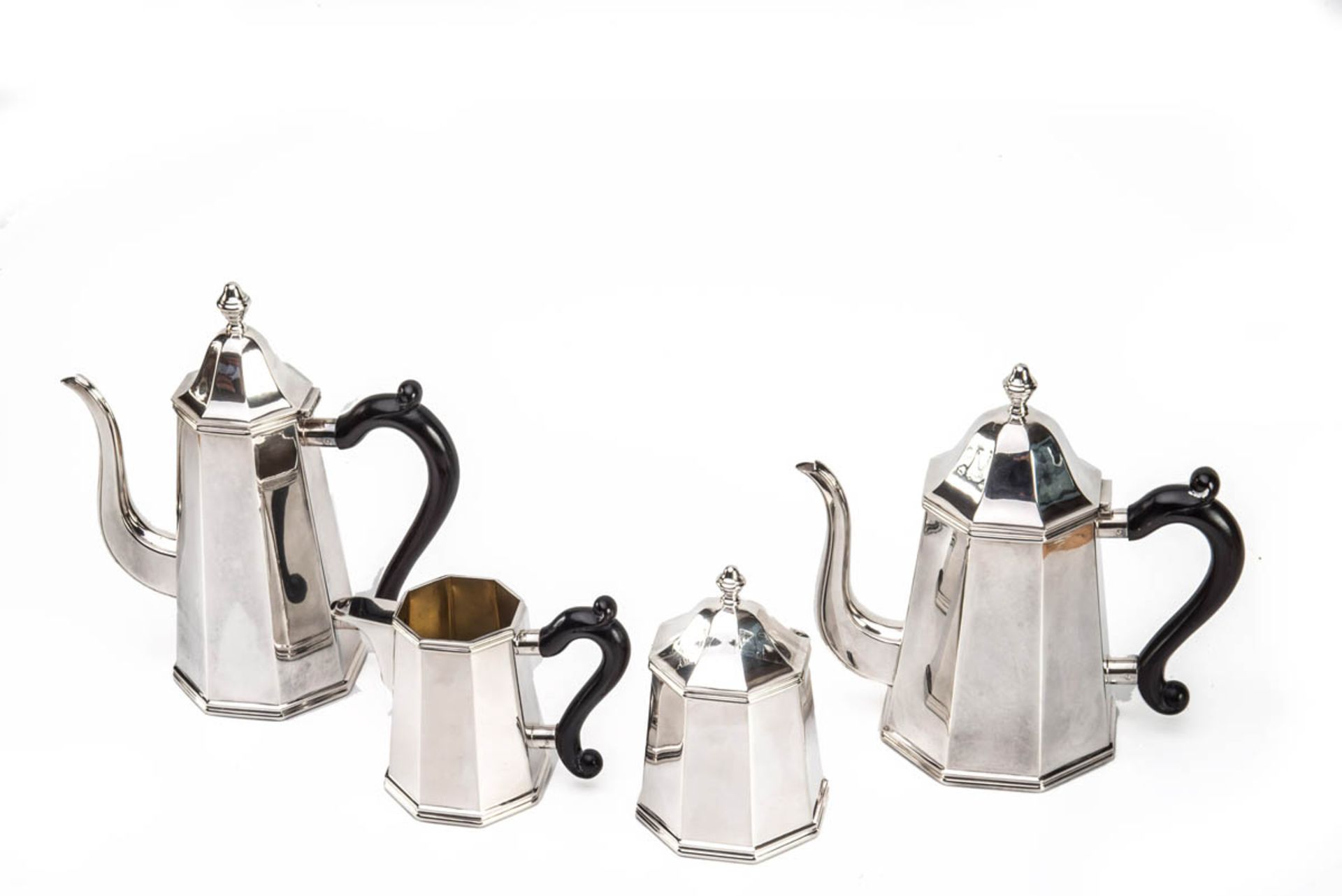 4-teilig. Kaffee-Tee-Service, Goretta Allesandria Italien. 800er Silber. Schlichte oktogonale