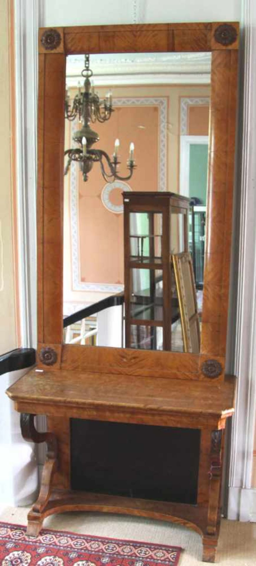 Konsole mit Spiegel, Biedermeier um 1830 Birke. Auf gerader Standplatte mit schwarz ebonisierter