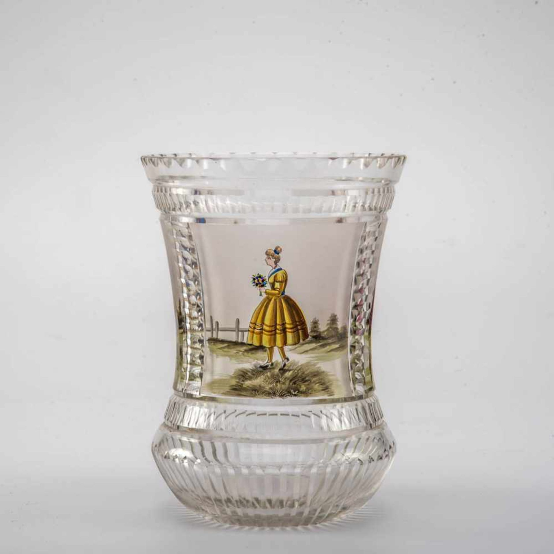 Ziervase, Böhmen 19. Jh. Farbloses Glas, mit eingeschliffenen Facetten, Korpus in der Mitte leicht - Bild 3 aus 3