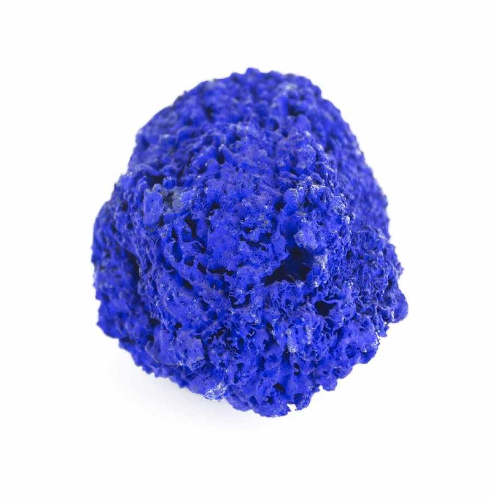 Yves Klein 1928 - 1962 Monochromer blauer Schwamm Schwamm mit blauem Pigment, 1961; B 6,3 cm, H 4, - Image 3 of 4