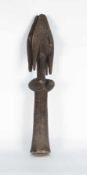 Baule, Elfenbeinküste Weibliche Stele Holz, geschnitzt; H 80 cm; Sammlung Helmut Hentrich,