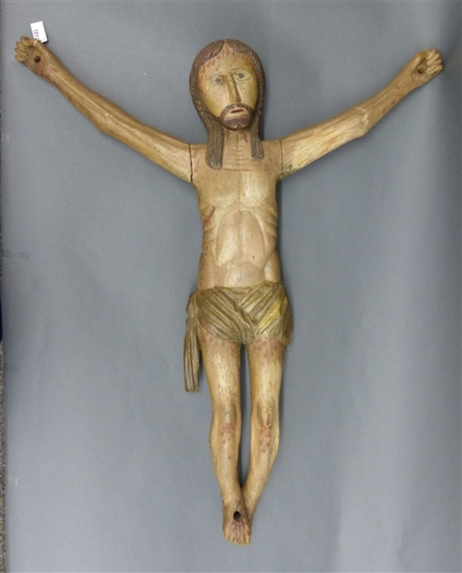 Christusskulptur Holz, gefasst, romantischer Stil, Osteuropa, Kreuz fehlt, 19. Jh., h 70 cm,