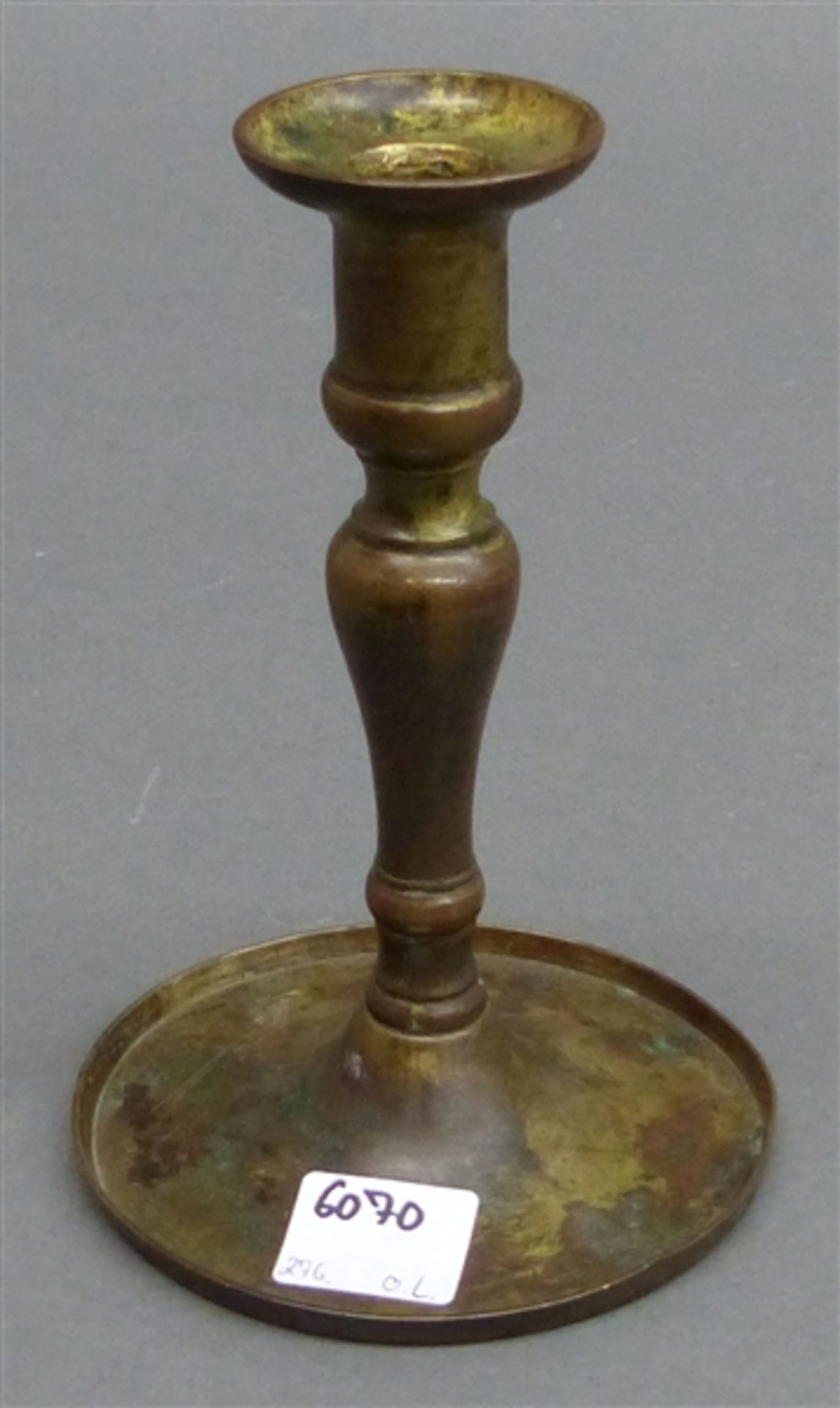 Kerzenleuchter, 19. Jh. Bronze, h 14 cm,