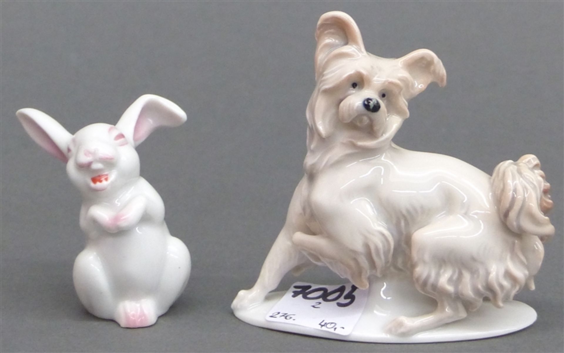 Paar Porzellantiere Manufaktur Rosenthal, 1 x Hund, 1 x lachender Hase, bemalt, Bodenmarke, h 5