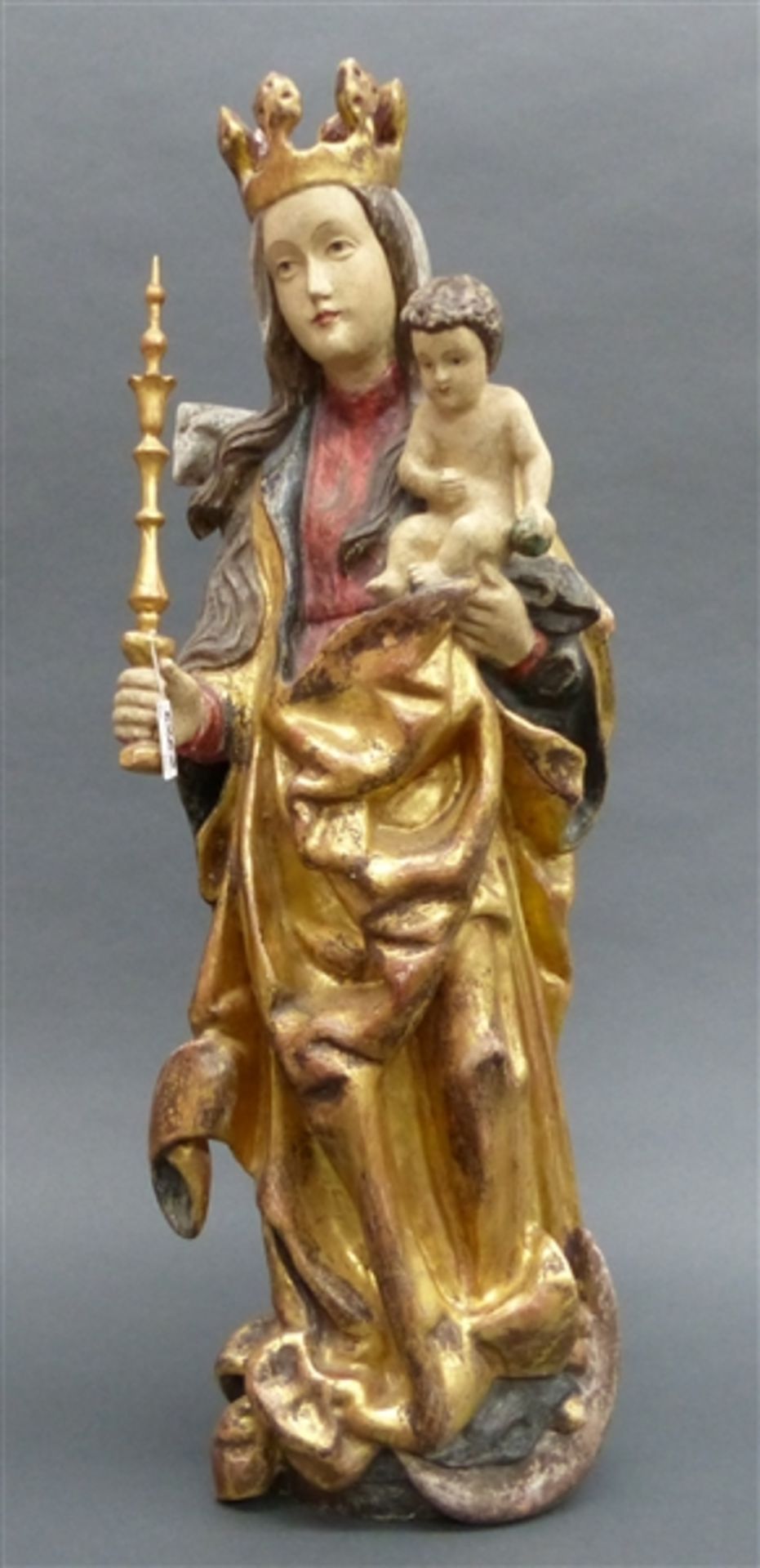 Holzskulptur gekrönte Muttergottes mit Jesuskind, gefasst, 20. Jh., h 62 cm,