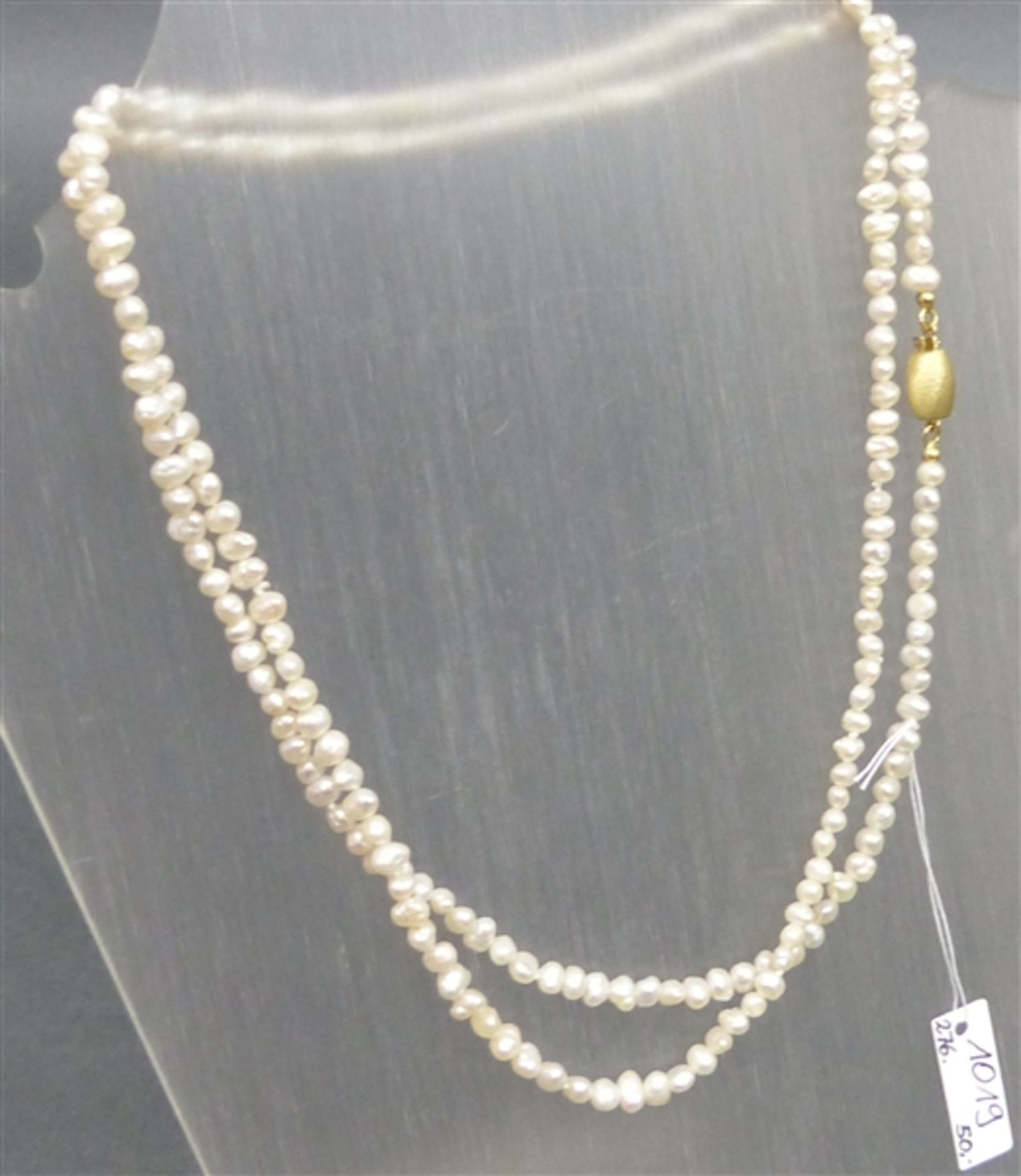 Halskette 14 kt. Gelbgoldschloss, Süßwasserperlen, weiß, l ca. 80 cm,