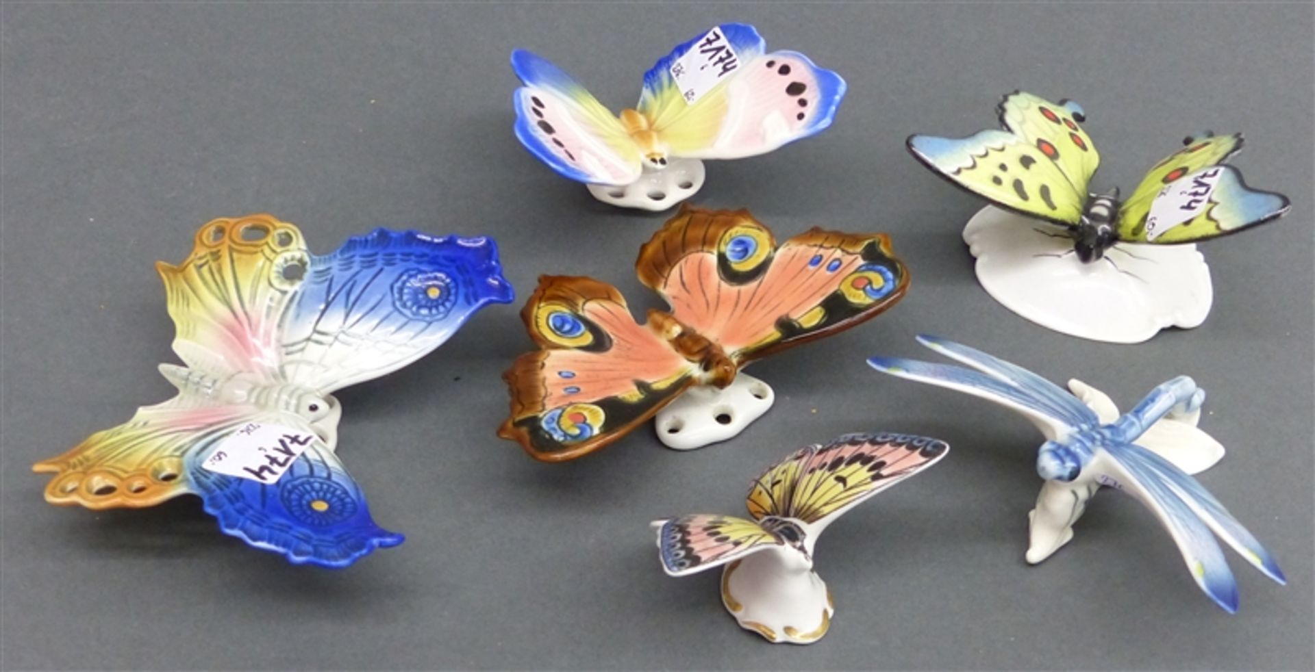 Konvolut Tischdekorationen Porzellan, Manufaktur ENS (4x), Rosenthal (1x), Schmetterlinge und