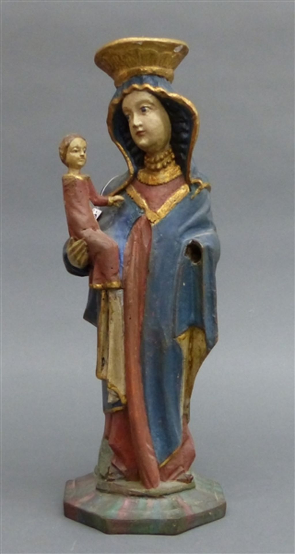 Holzskulptur Madonna mit Jesuskind, gefasst, 19. Jh., linker Arm fehlt, Osteuropa, h 43 cm,