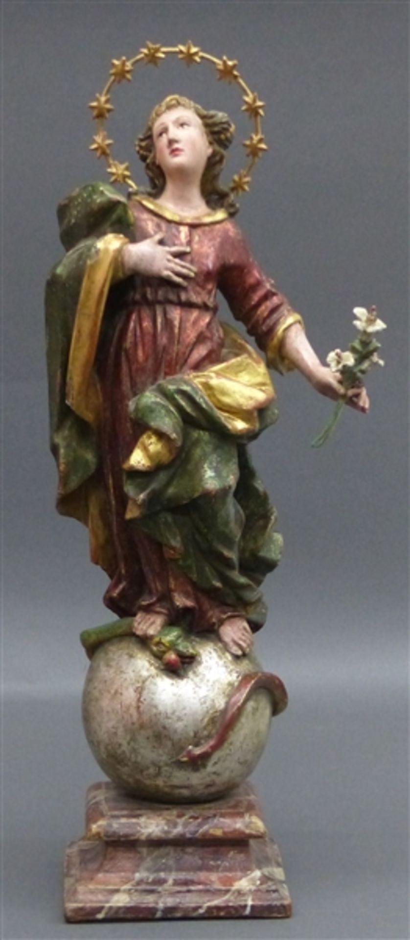 Holzskulptur, 18. Jh. wohl Süddeutsch, Immaculata: Mutter Gottes mit Schlange und Weltkugel,