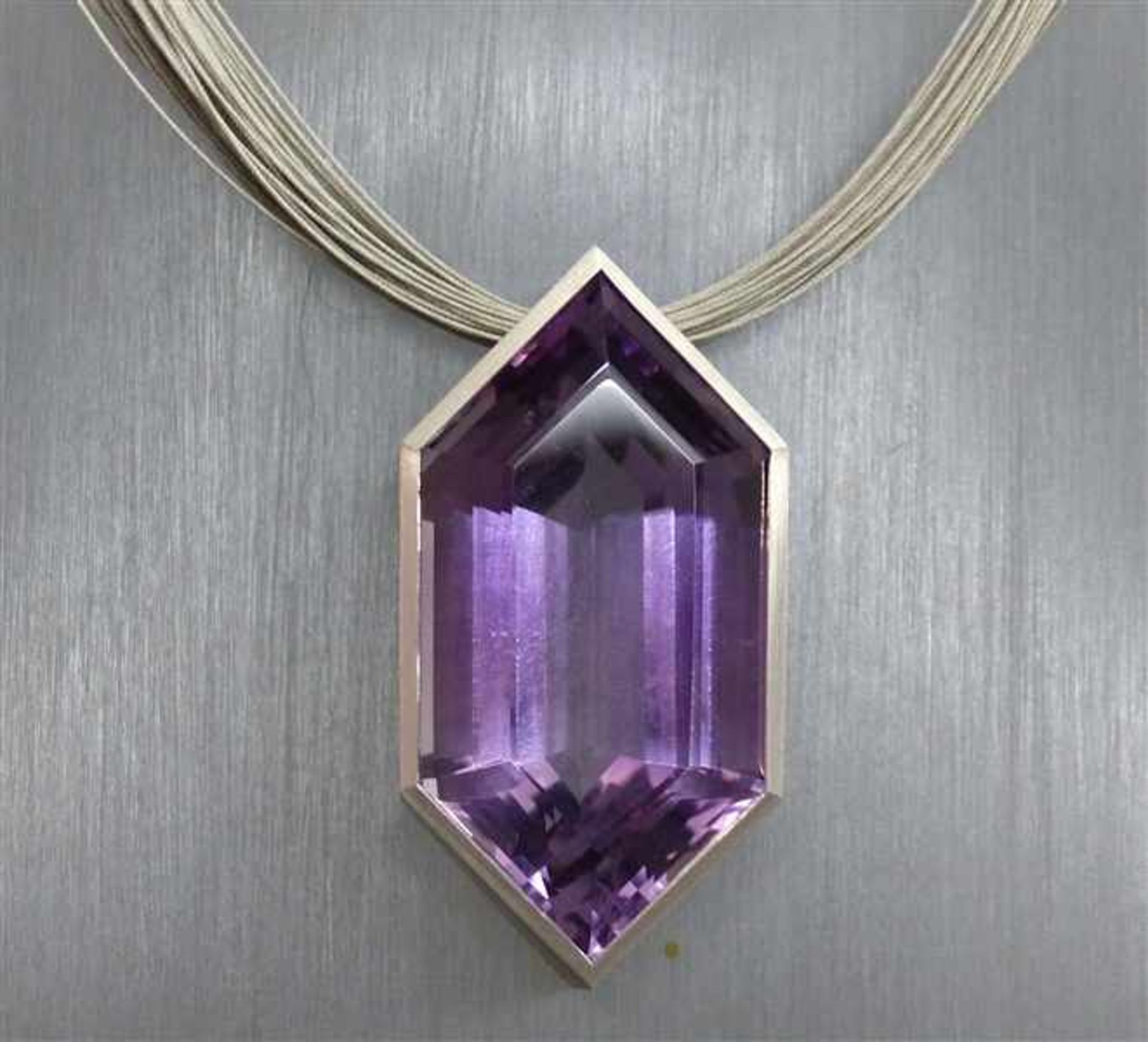 Collier 925 Silber, 1 großer Amethyst, geschliffen (50x25 mm), Kette aus 50 Silberdrahtschnüren,