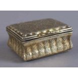 Silber vergoldete Deckeldose, fein graviert mit floralen Ornamenten, 3x4,5x5,7 cm 20.17 % buyer's