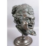 Hofnarr, 19. JH, fein aufgearbeiteter Kopf eines Hofnarrens in Bronze, wohl Brunnenfigur, H 29 cm (