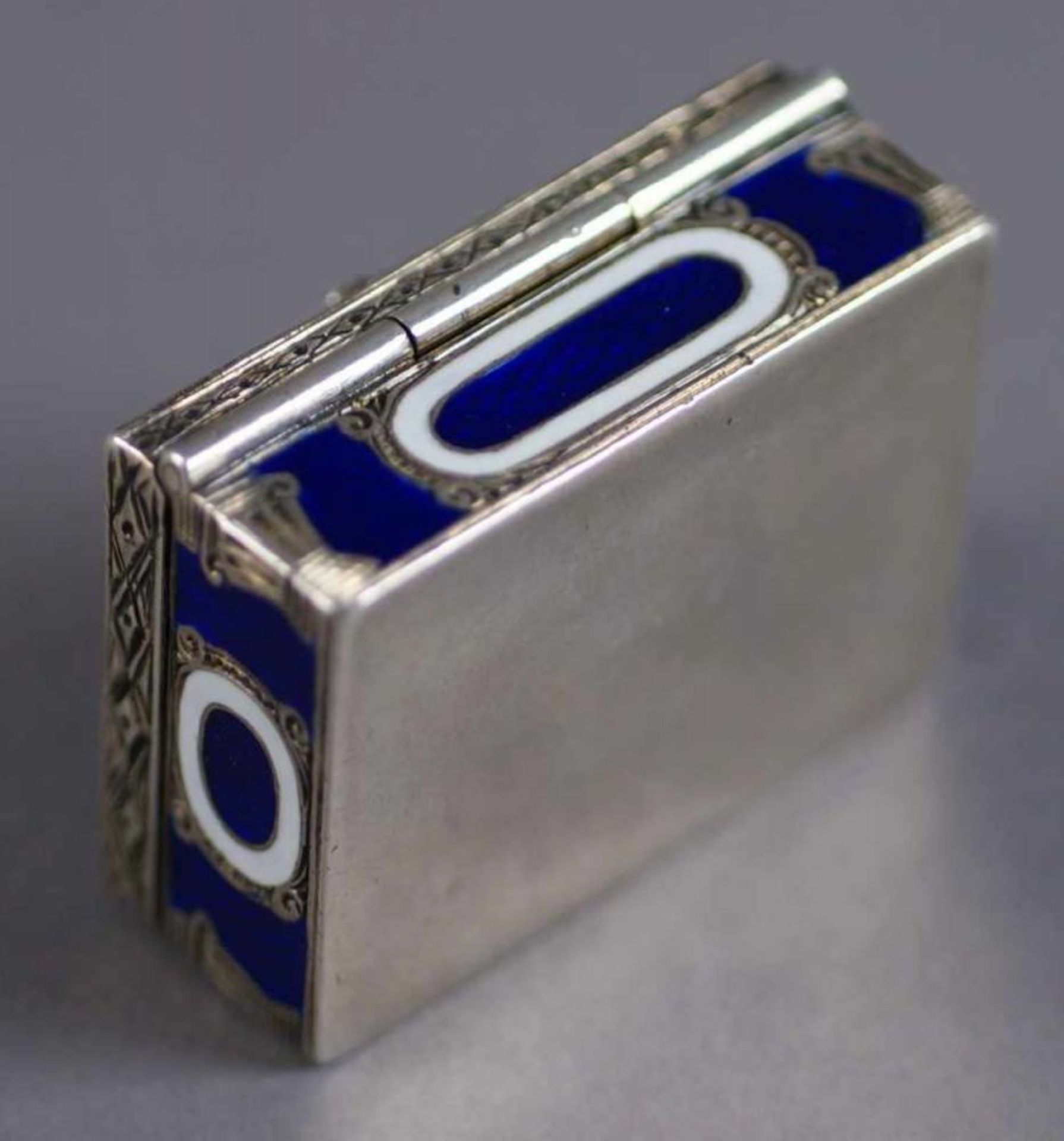 Miniatur Deckeldose, Silber mit Emaille, auf dem Deckel ein mit wohl Edelsteinen und Perlen - Bild 7 aus 9
