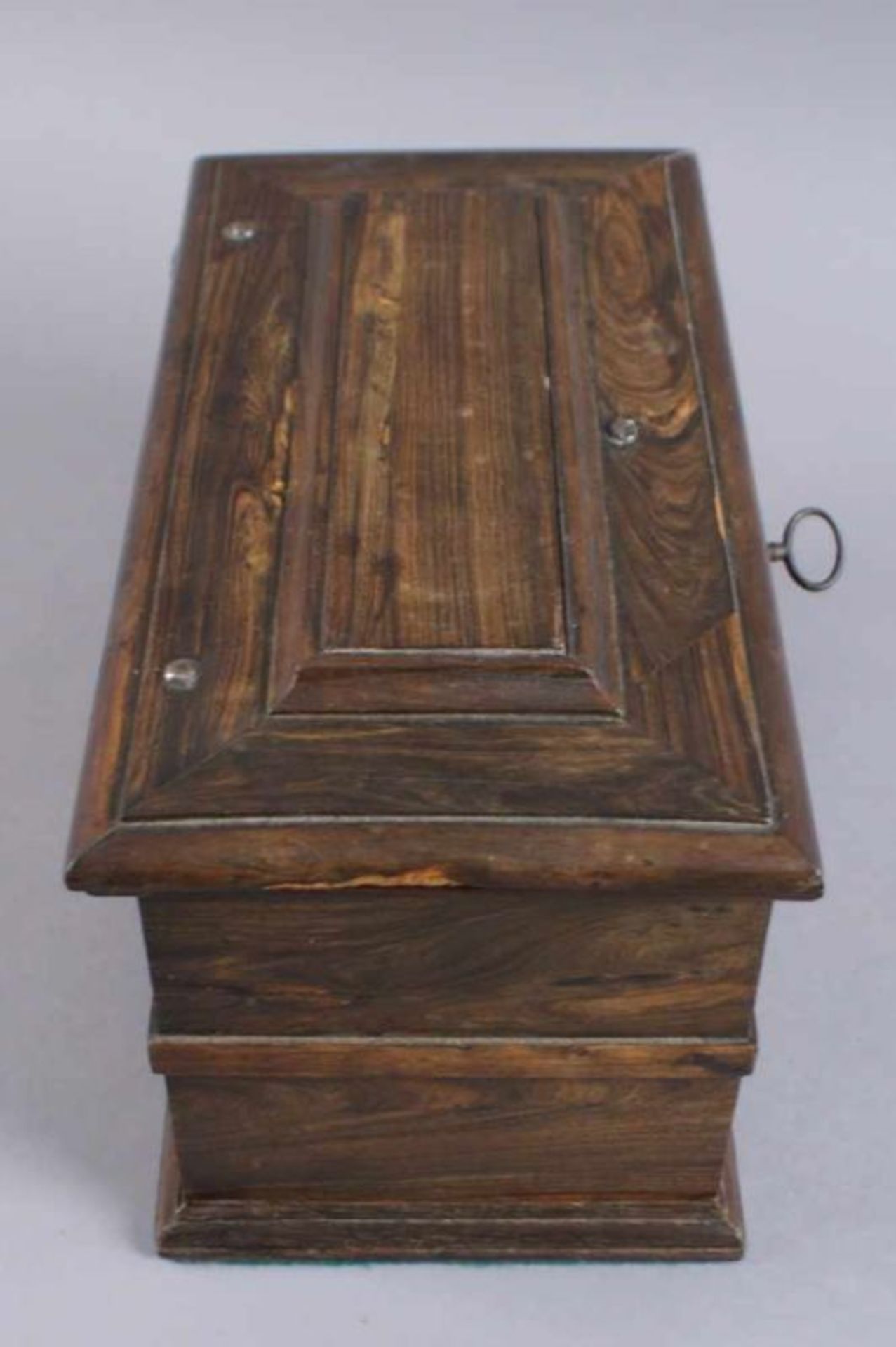 Holzschatulle zum aufklappen mit seitlichem Schub, Palisander, um 1800, 15x28x14,5 cm 20.17 % - Bild 4 aus 5