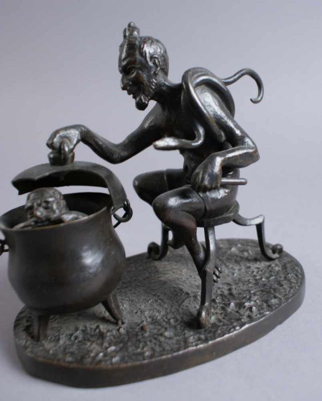 Sitzender Teufel der einen Mensch im Kochtopf gart, Bronze, H 16 cm 20.17 % buyer's premium on the - Image 3 of 5