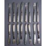 Fischbesteck, Silber, für 8 Personen, mit feiner Gravur, gepunzt, L 20,5 cm 20.17 % buyer's