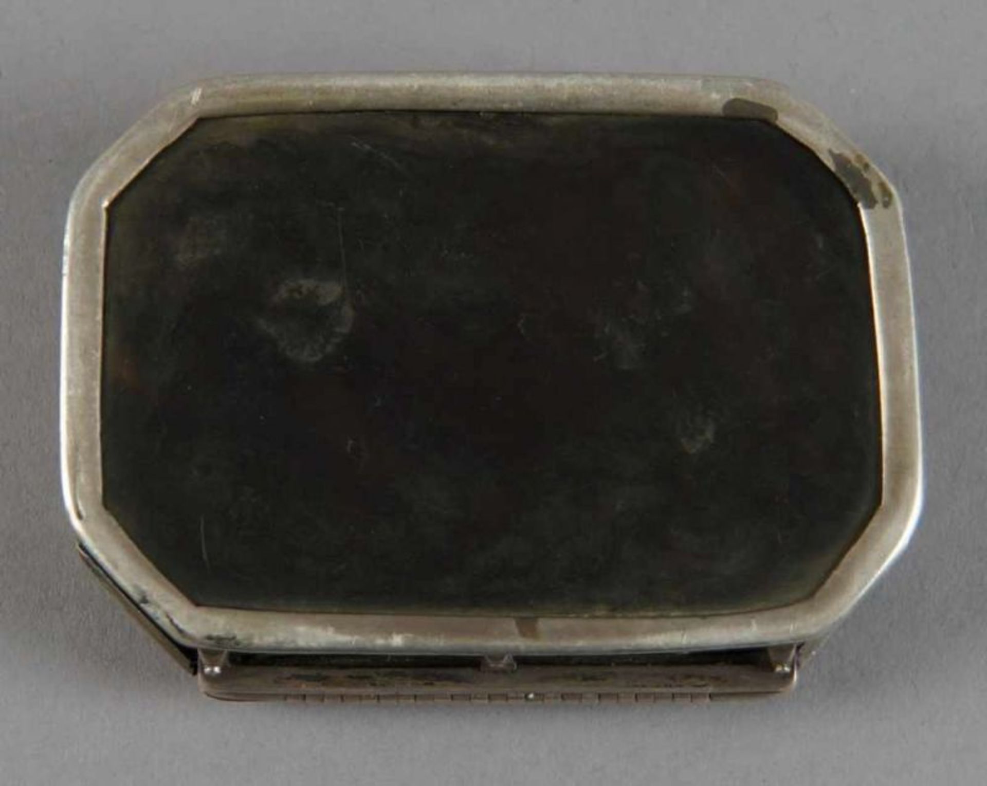 Barock Deckeldose, Schildpatt mit Silbermontierung, 18. JH, besch., 2x8,5x6 cm 20.17 % buyer's - Bild 7 aus 11