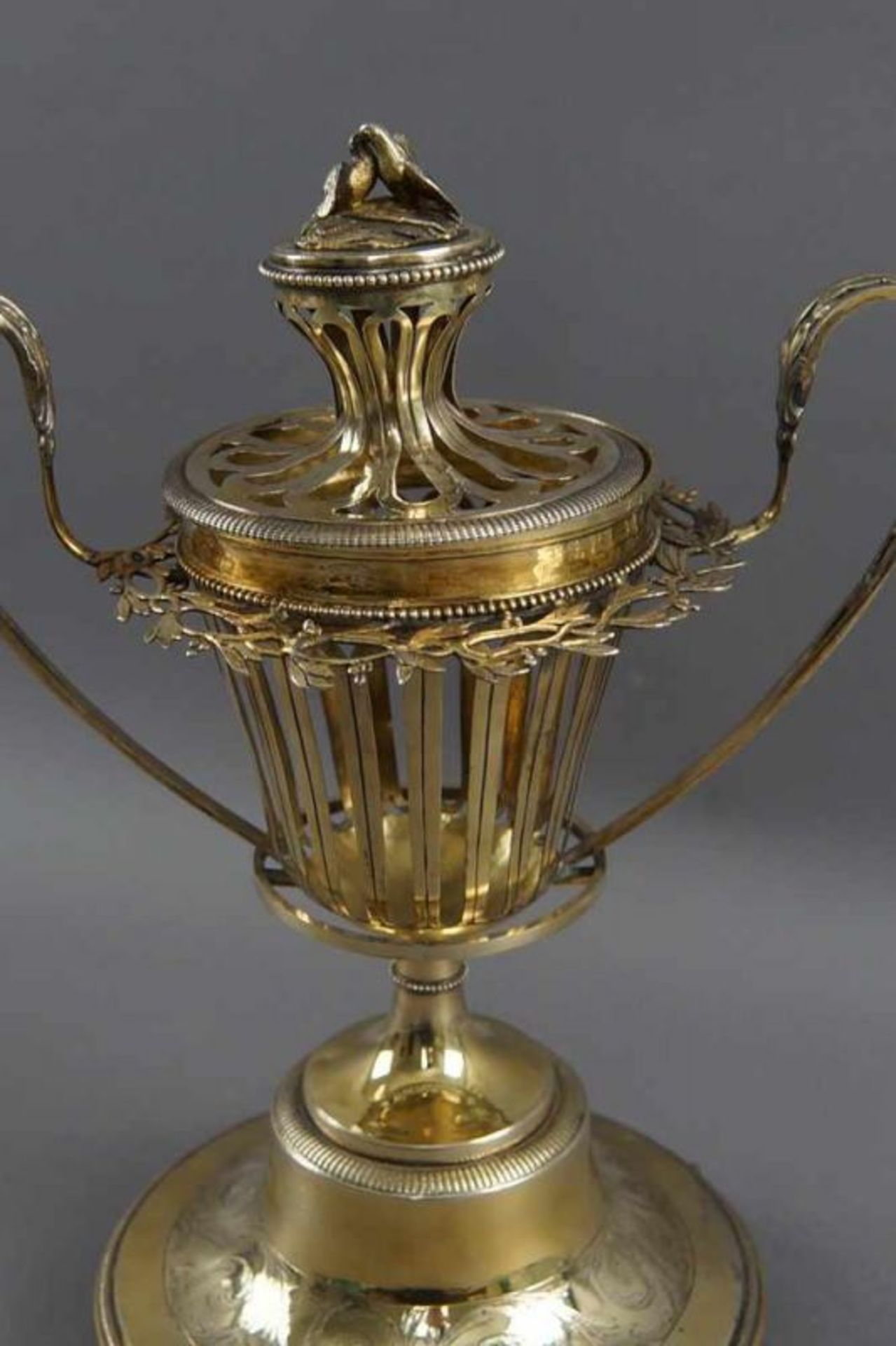 Herrschaftlicher Taufpokal (christening cup), durchbrochen gearbeitet, mehrfach gepunzt, datiert - Bild 2 aus 14