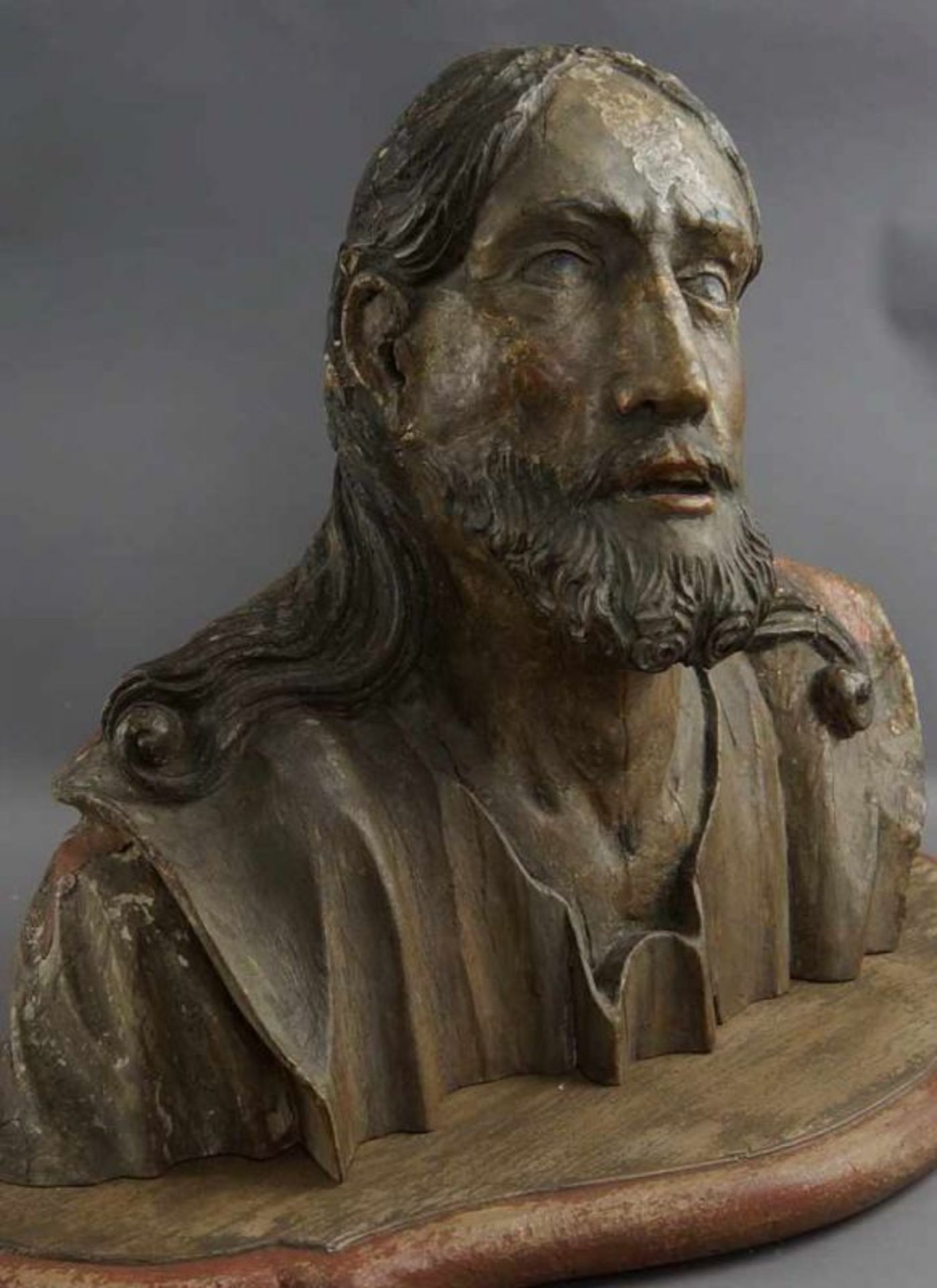 Gotische Büste des Jesus Christus, Holz geschnitz und gefasst, 16. JH, 47x65x35cm 20.17 % buyer's - Bild 10 aus 11