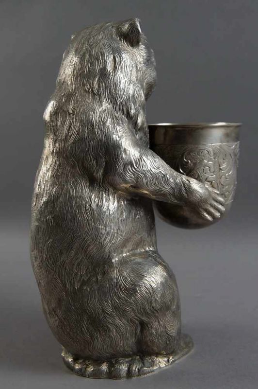 Prächtiges Trinkspiel eines russischen, grossen Bären, Silber gepunzt, H 24,5cm, 1490g 20.17 % - Image 6 of 11
