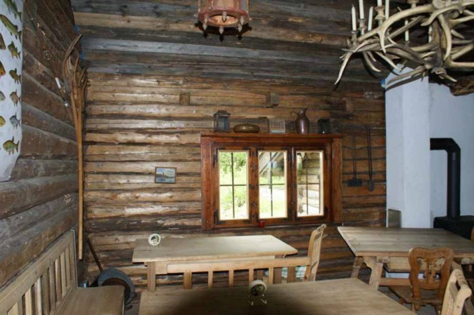 Urige Almhütte / Holzhaus / Klausenhütte, komplett aus Holz, ideal als Gartenhaus oder auch Wohnhaus - Bild 5 aus 21