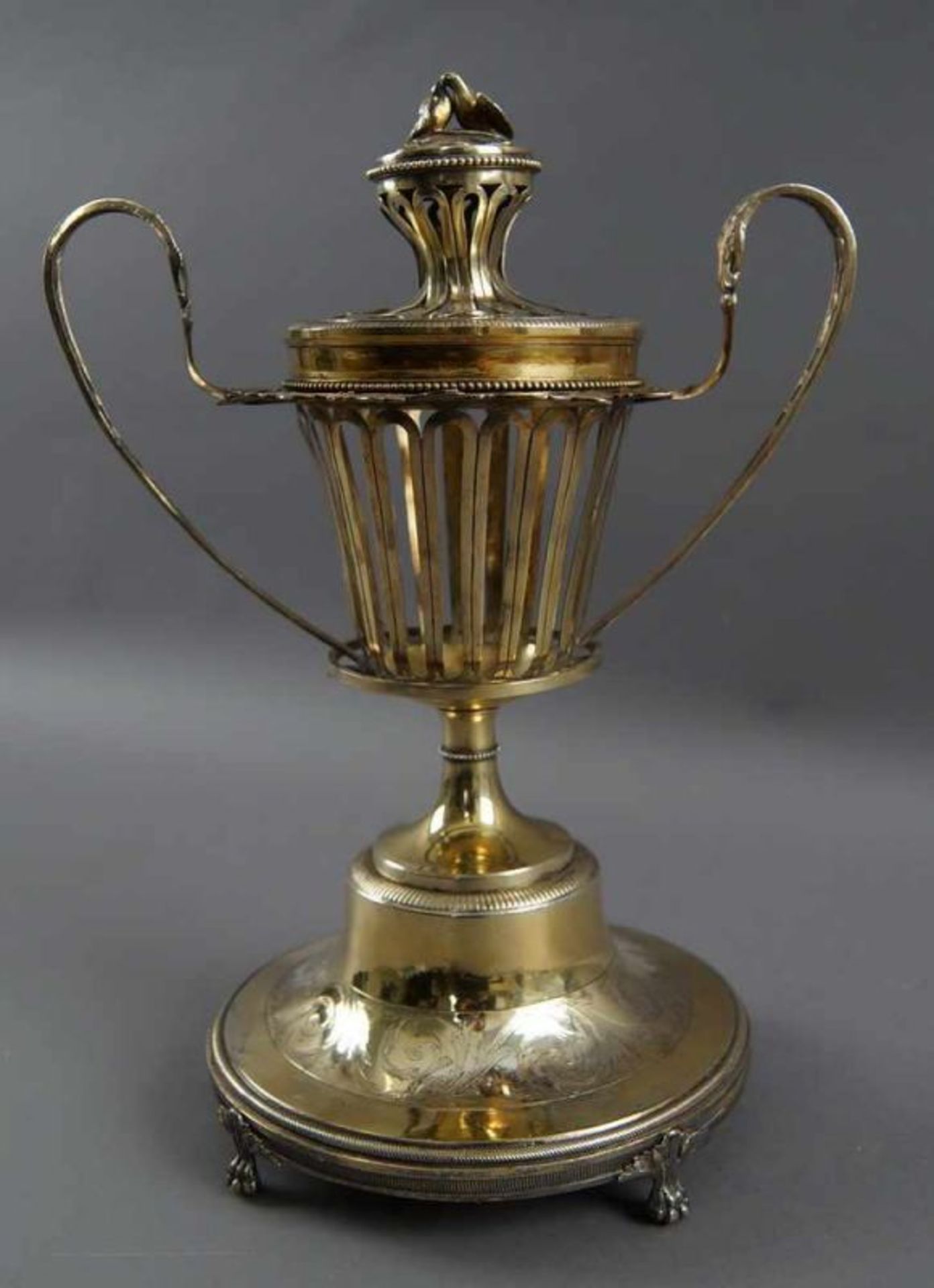 Herrschaftlicher Taufpokal (christening cup), durchbrochen gearbeitet, mehrfach gepunzt, datiert - Bild 12 aus 14