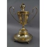 Herrschaftlicher Taufpokal (christening cup), durchbrochen gearbeitet, mehrfach gepunzt, datiert