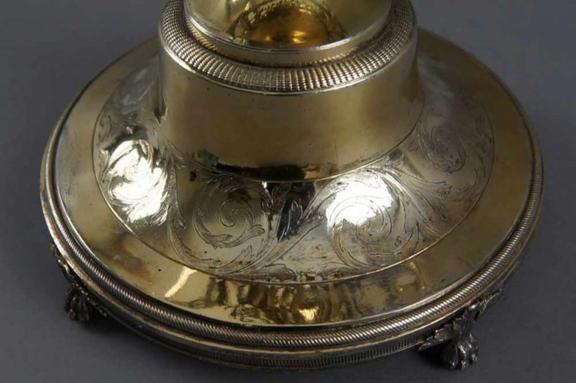 Herrschaftlicher Taufpokal (christening cup), durchbrochen gearbeitet, mehrfach gepunzt, datiert - Bild 13 aus 14