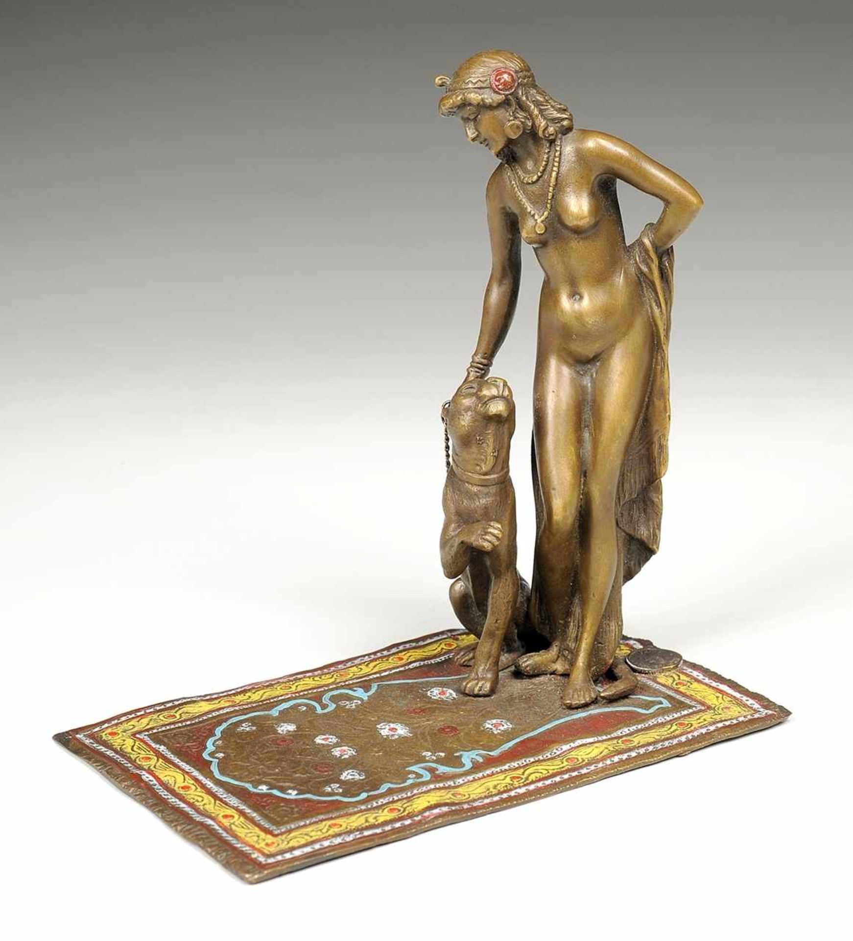Unbekannt (Wiener Künstler, 1. V. 20. Jh.) Bronze, patiniert, part. farbig gefasst. Frauenakt mit