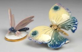 Libelle und Schmetterling Weiß, glasiert. Polychrome Bemalung, part. lüstrierend. 1 x Goldrand.