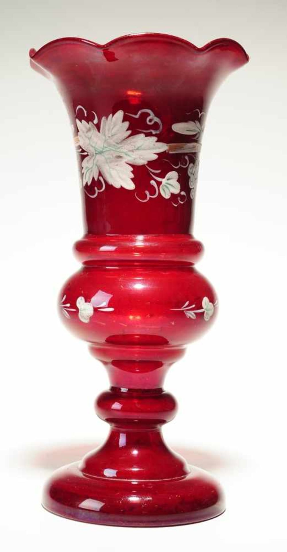 Spätbiedermeier-Vase Farbloses Glas, dunkelrot gebeizt. Formgeblasen, Abriss. Balusterförmig mit