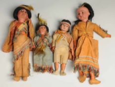 Konvolut Indianer-Puppen 4 St., eine davon nur in Einzelteilen vorh. Kurbelköpfe aus