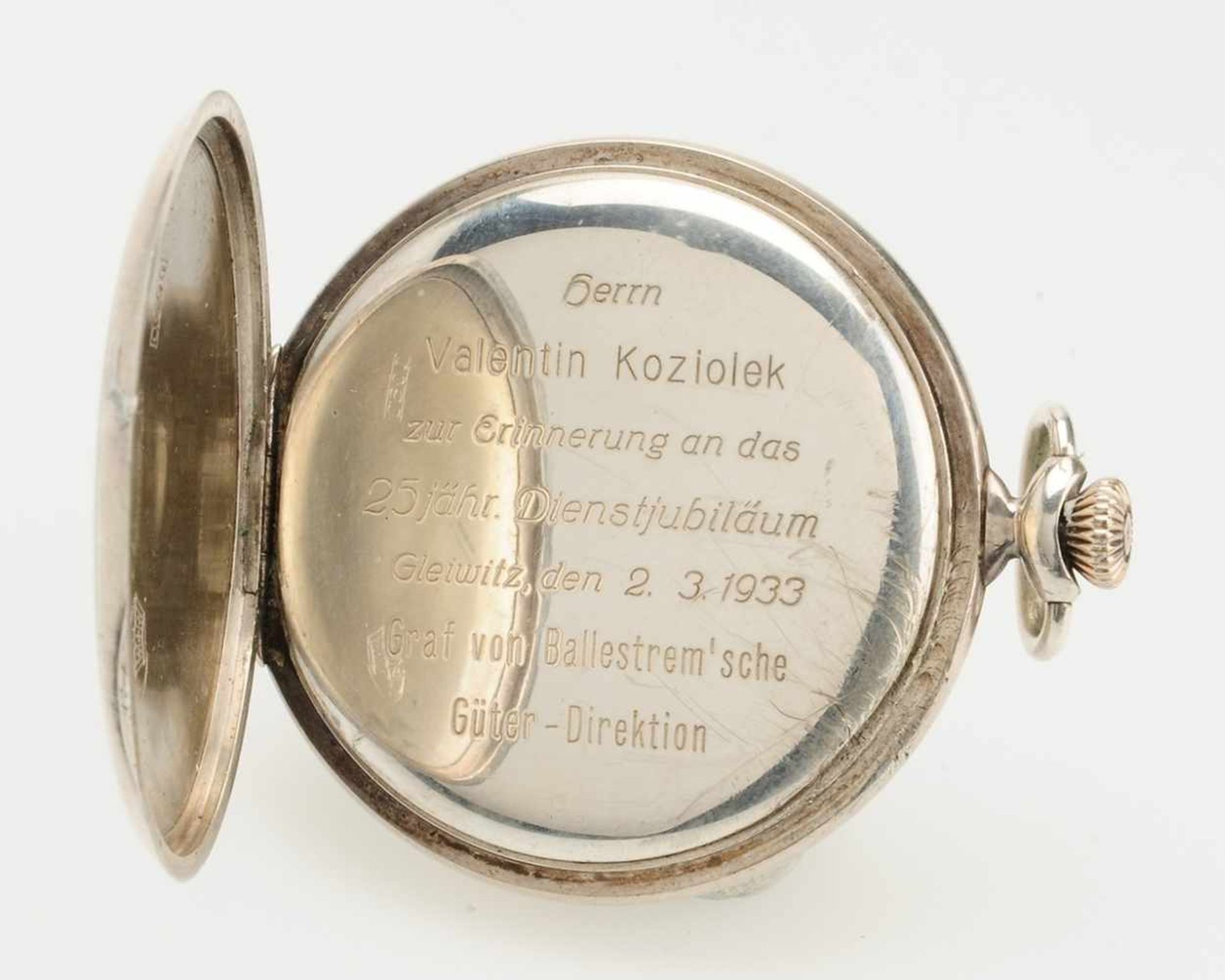 Herren-Taschenuhr 900er Silber. Glattes Gehäuse, rücks. reliefiertes bekröntes Wappen mit - Bild 3 aus 3