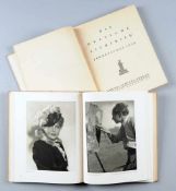 Zwei Jahrbücher "Das deutsche Lichtbild" Jahresschau 1936 u. 1938. Ersch. im Bruno Schultz Verlag,