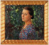 Säwert, Karl (1888 Tornow - 1958 Berlin) Öl/Lwd. Porträt einer jungen Frau vor floralem Hintergrund.