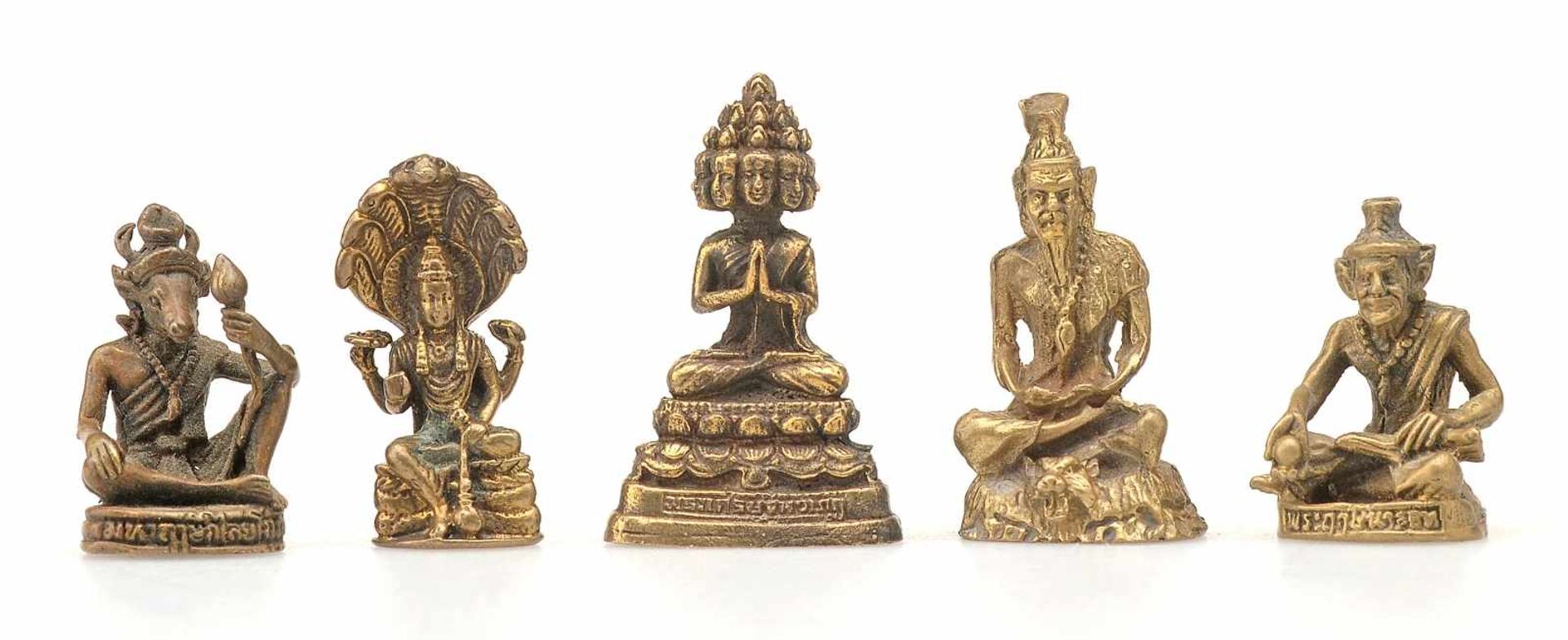 Fünf Miniaturfiguren Bronze. Filigran gearbeitete Darstellungen versch. Götter bzw. Halbgötter aus