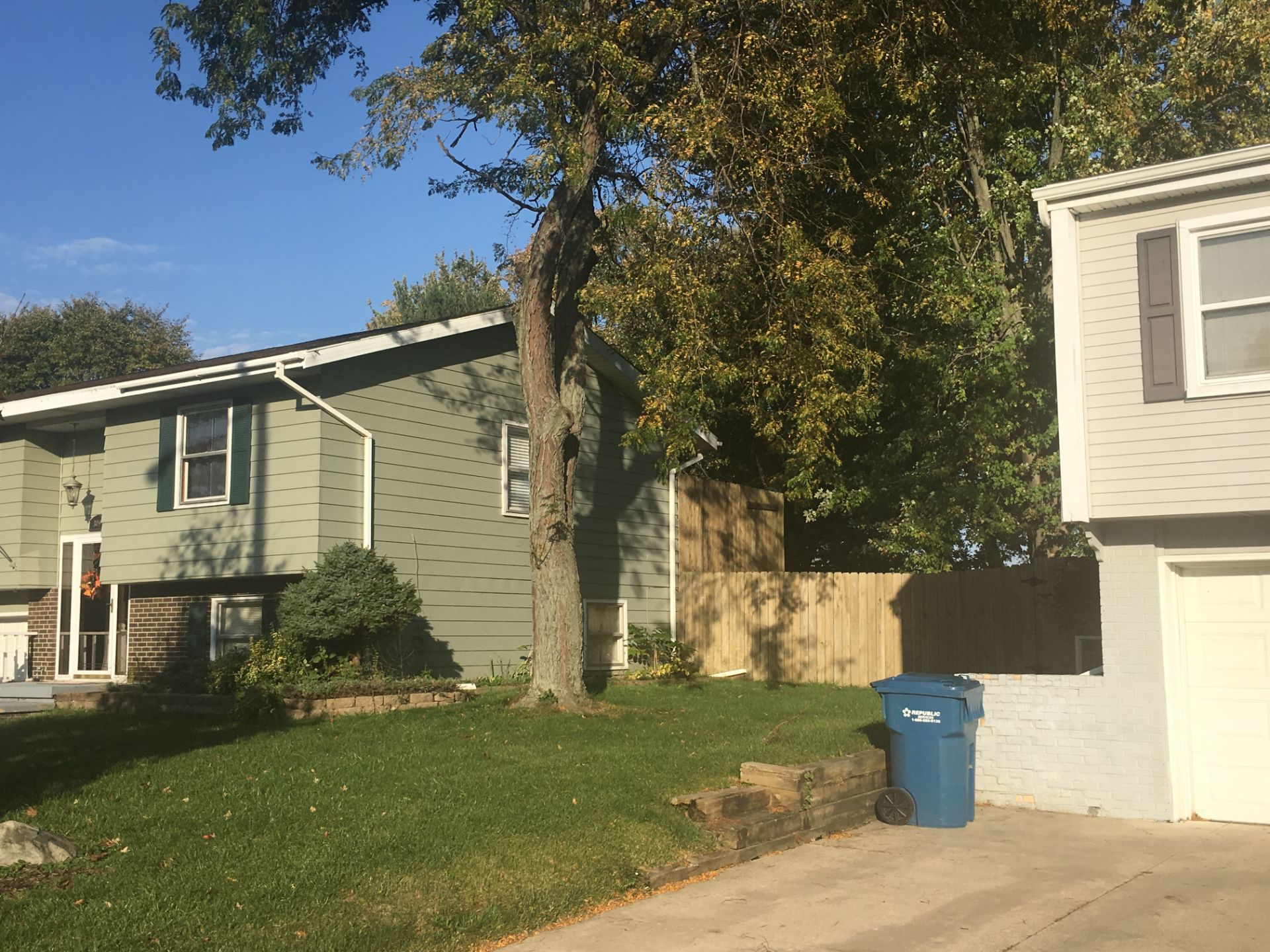 3 BDR, 2 BA, 1 Stall Garage ~ Single Family ~ Clinton Village, Michigan! - Image 3 of 34