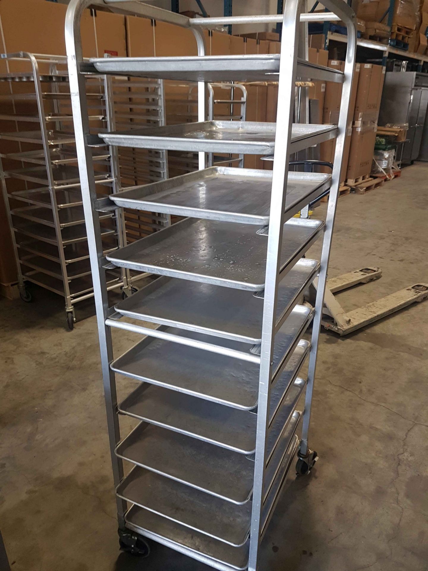 10 Pan Bun Rack with 10 Full Size Aluminum Sheet Pans