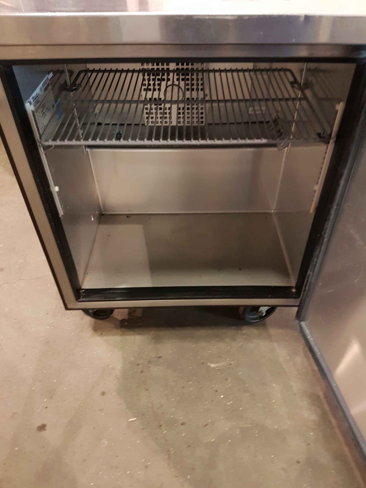 True 27" Work Top Freezer with 4" Back Splash - Image 2 of 3