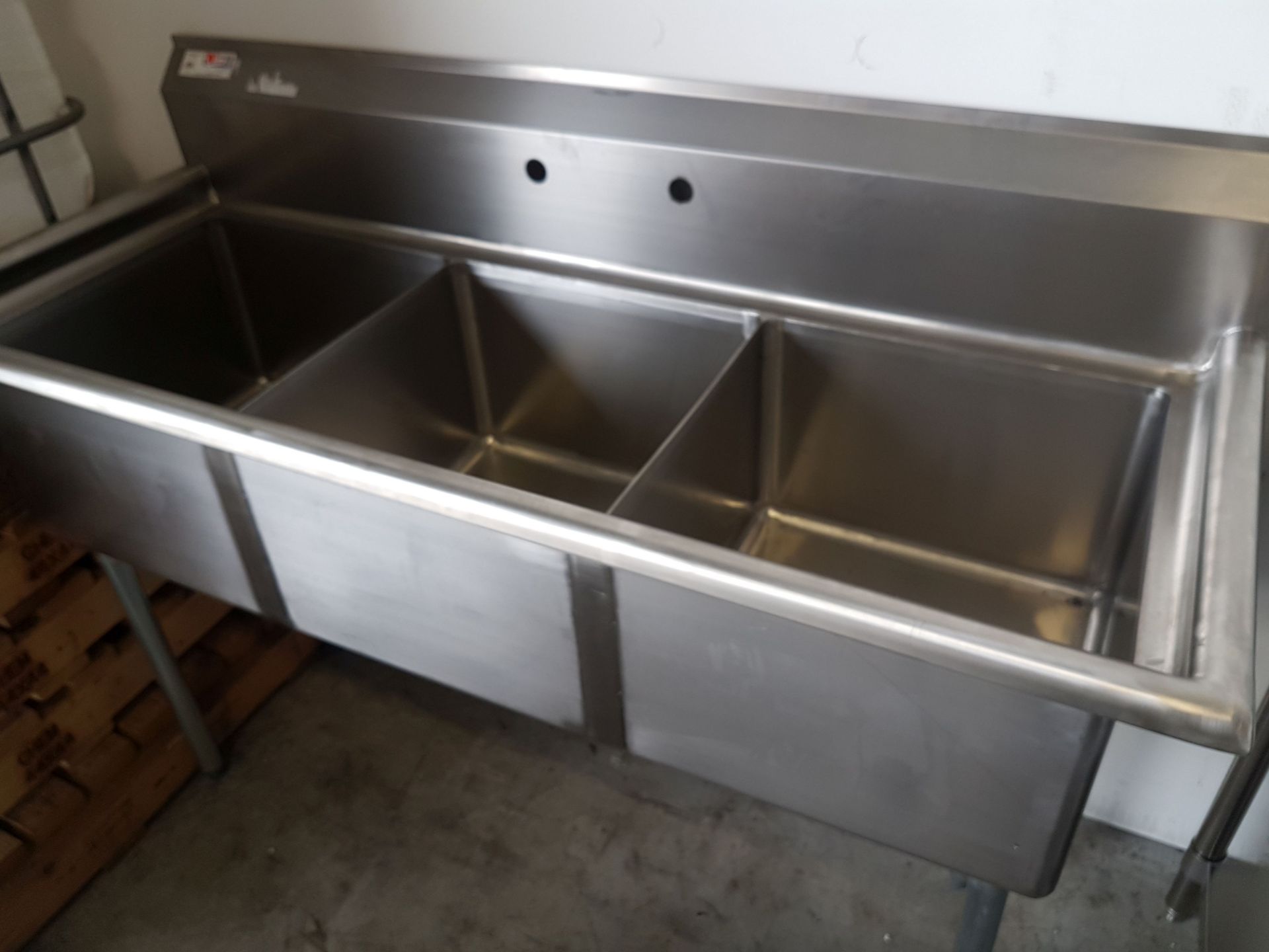 18" x 18" 3 Compartment Sink - USS3C-181812