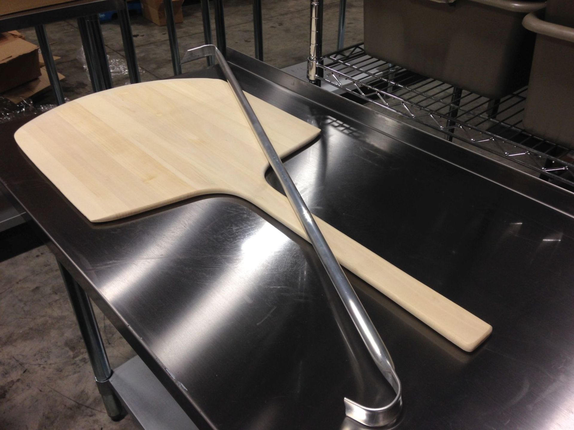 18" Tapered Wood Pizza Peel and Aluminum Bubble Popper