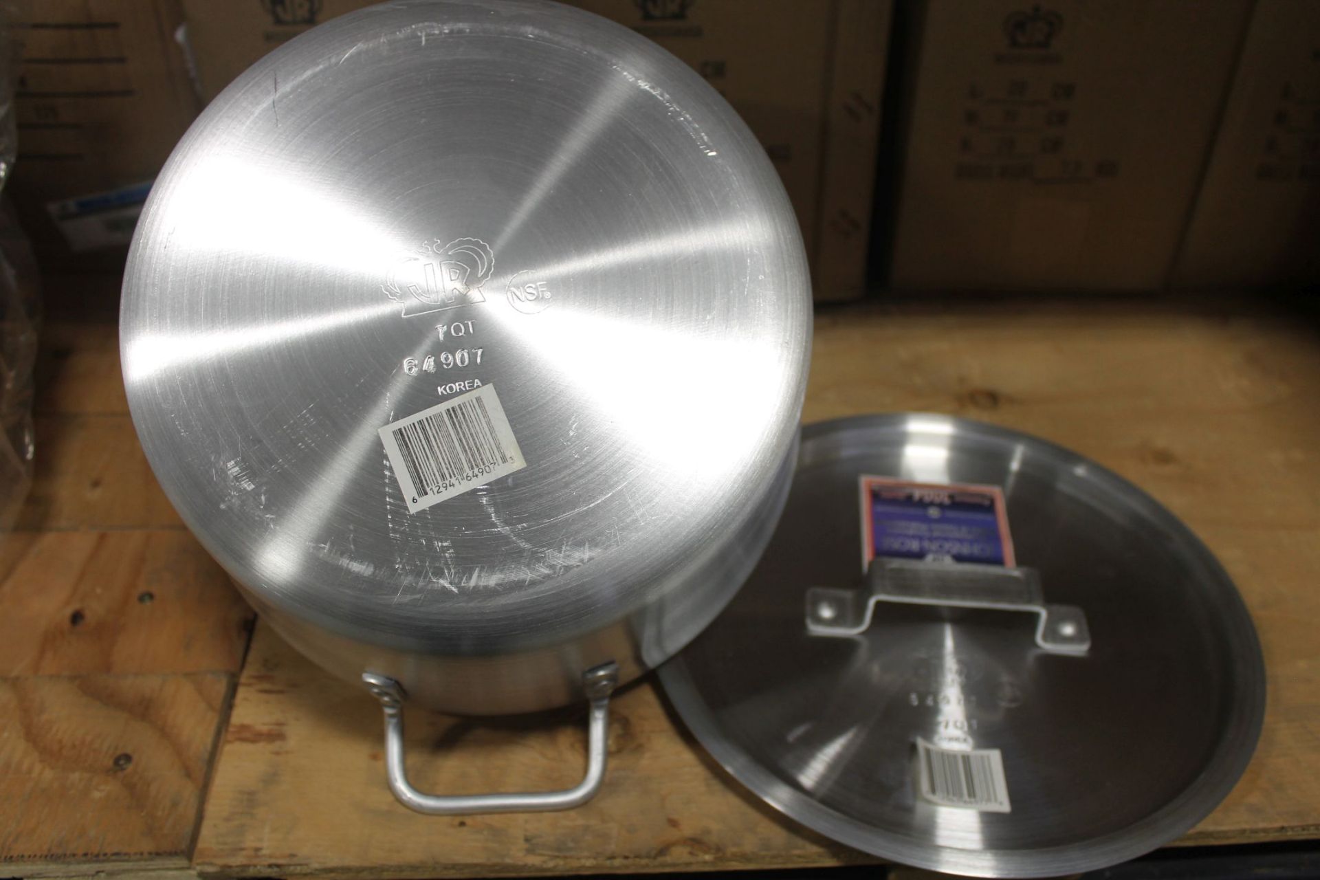 7qt Aluminum Tapered Sauce Pan with Lid - Image 2 of 3