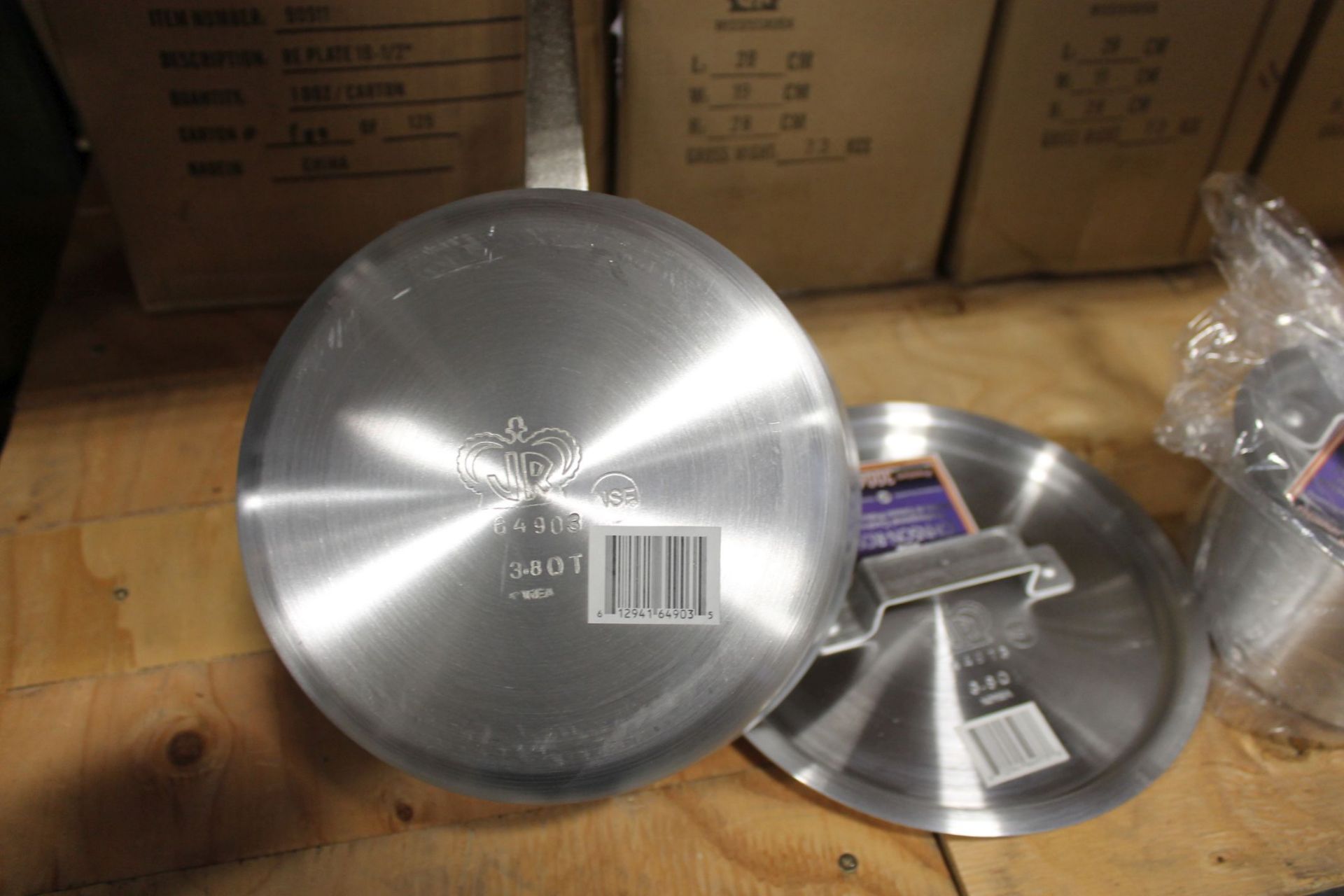 3.8qt Aluminum Tapered Sauce Pan with Lid - Image 2 of 3