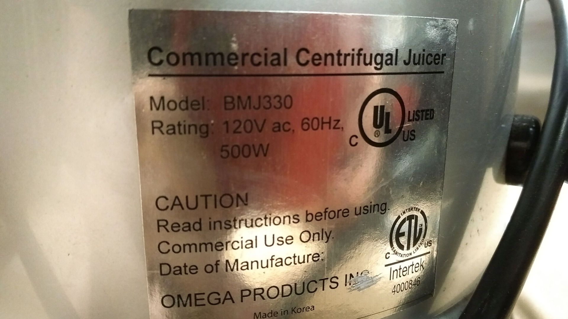 Omega BMJ330 Centrifugal Juicer - Image 2 of 3