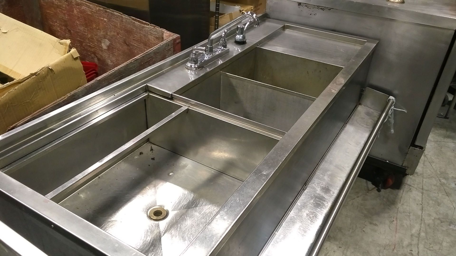 60" x 30" Bar Sink with Speed Rail