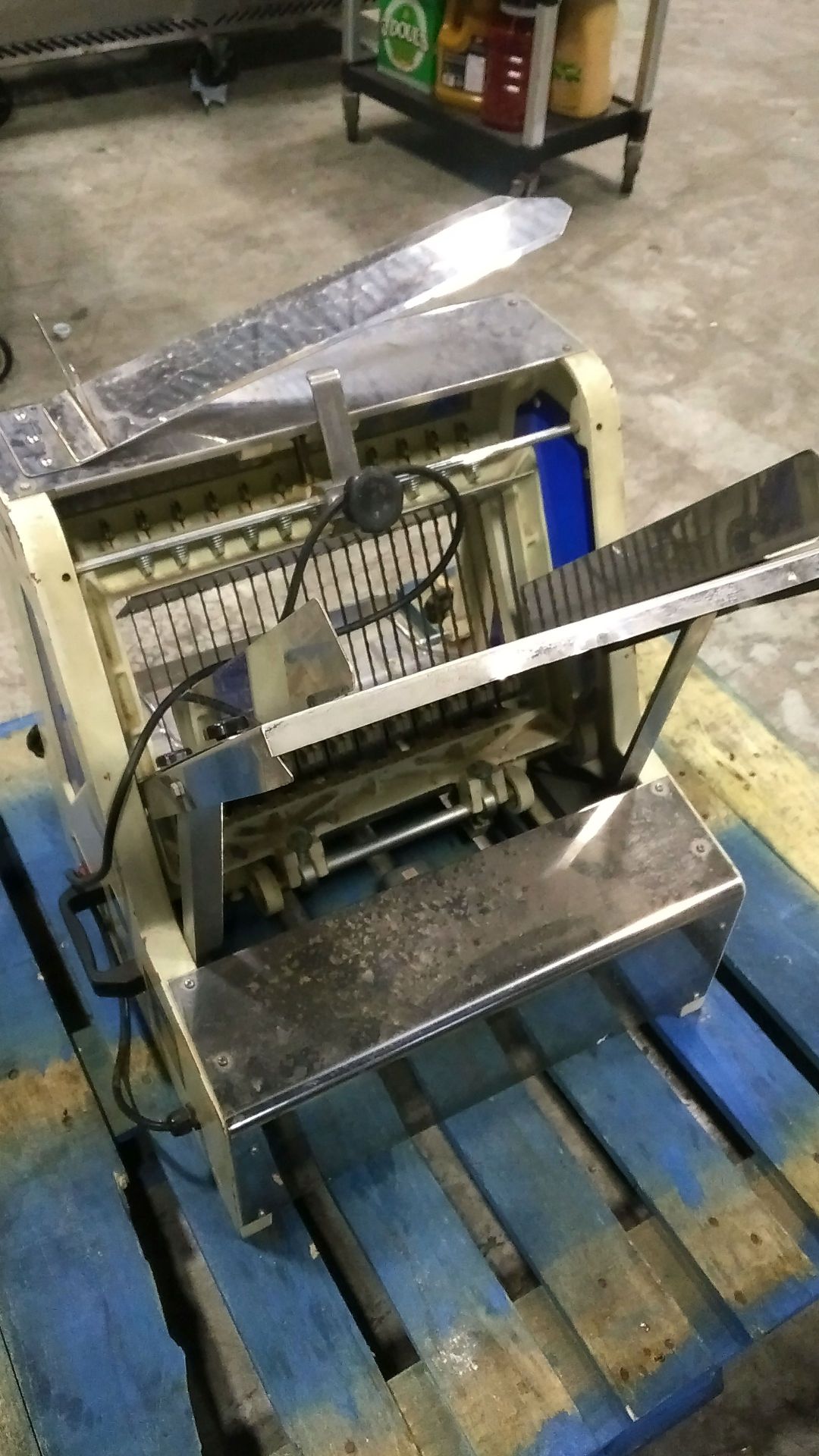 Doyon Bread Slicer - Image 3 of 4