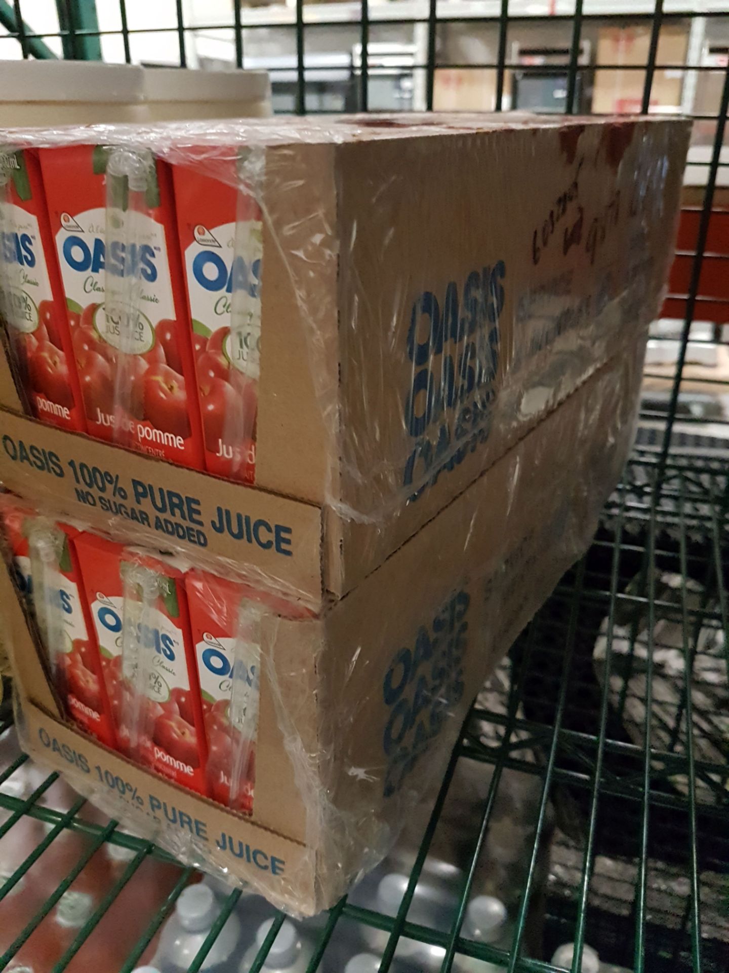 Oasis 100% Apple Juice - 60 x 200ml Juice Boxes - Bild 2 aus 2
